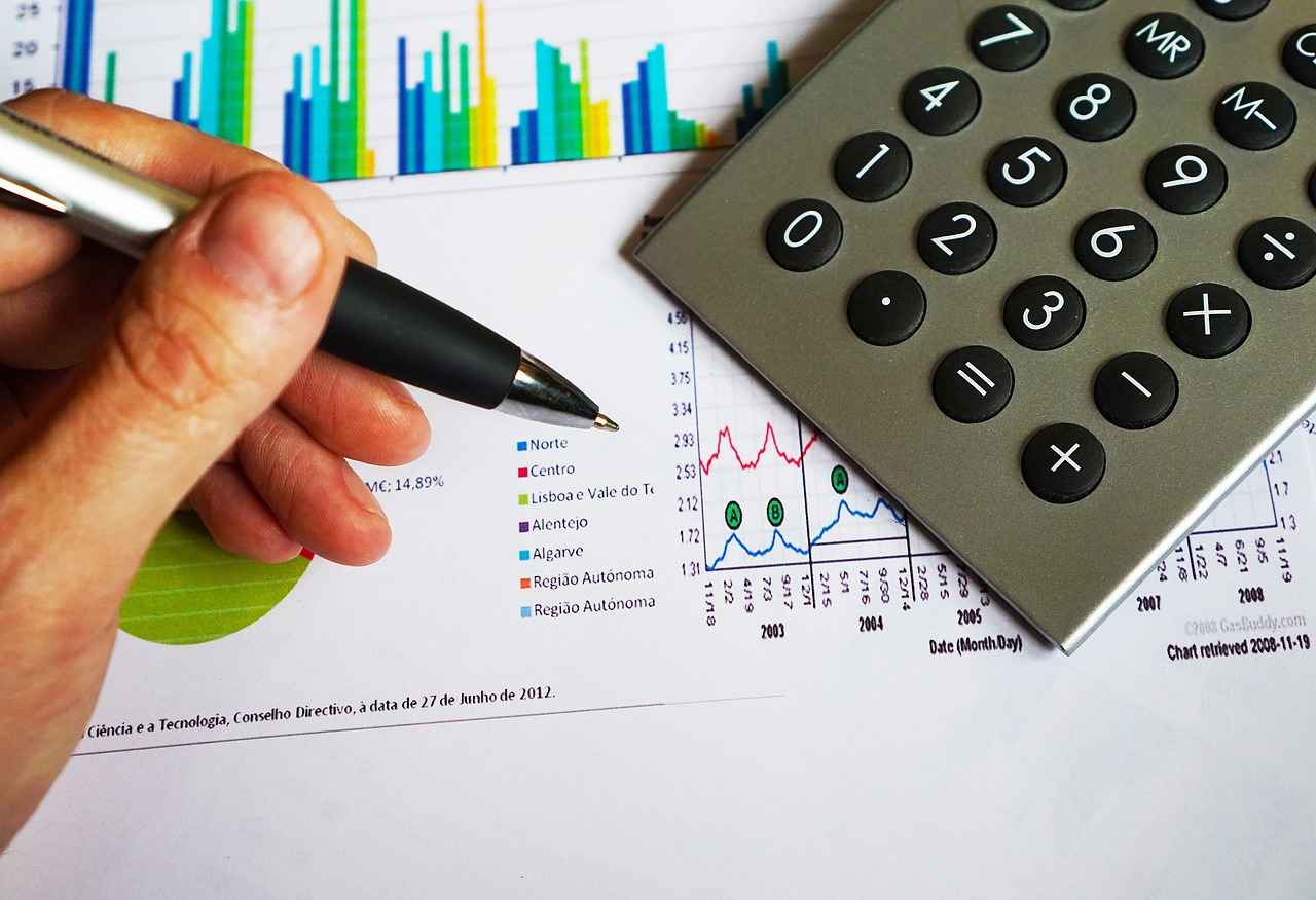 How to Use a Car Loan Payment Calculator
