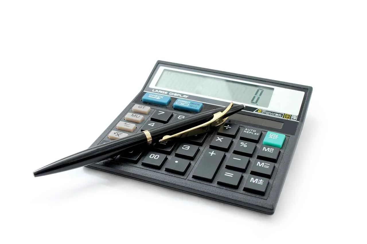 How to Use a Mortgage Loan Calculator to Find the Best Deal