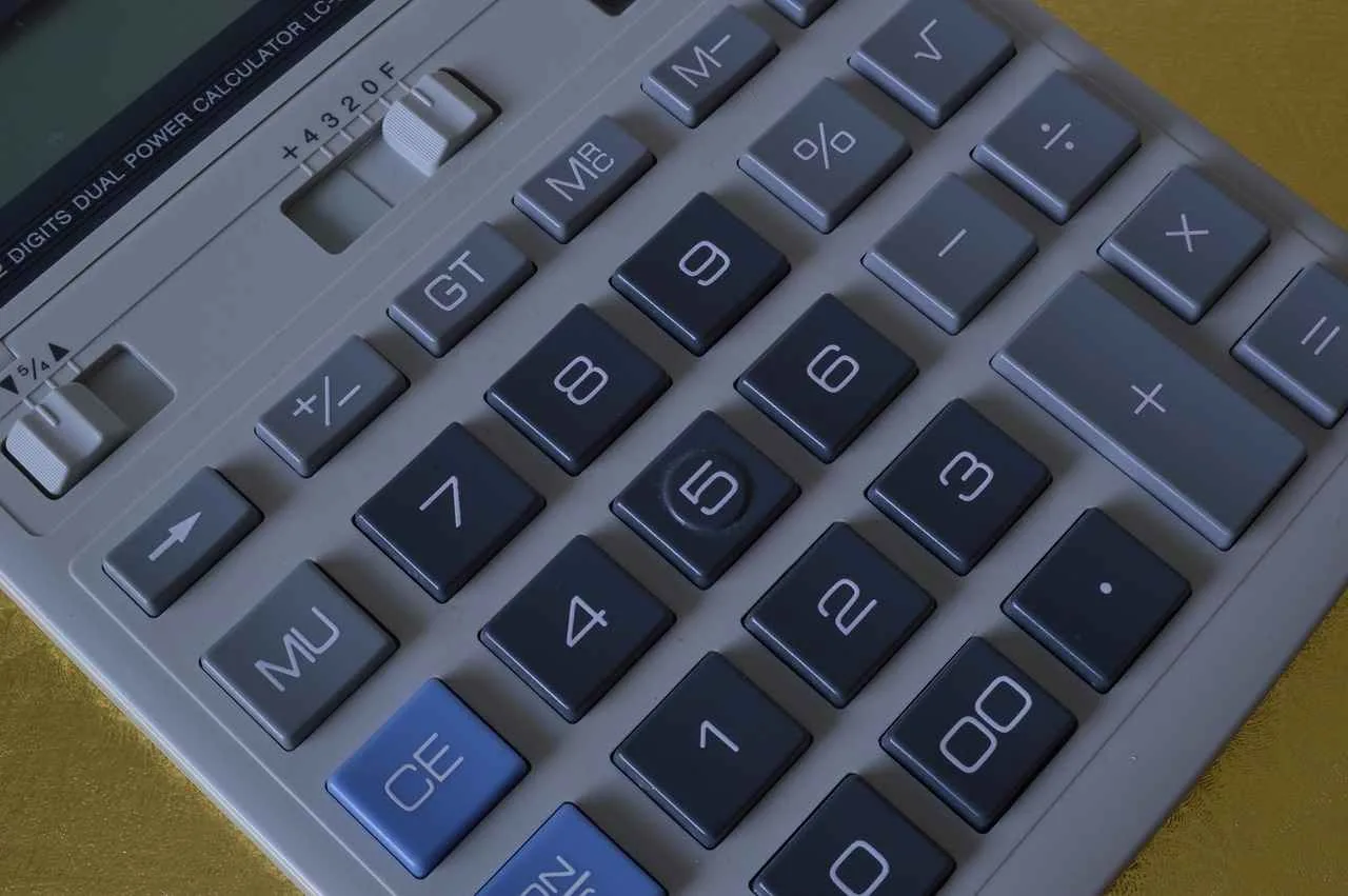 What is a Refinance Loan Calculator?