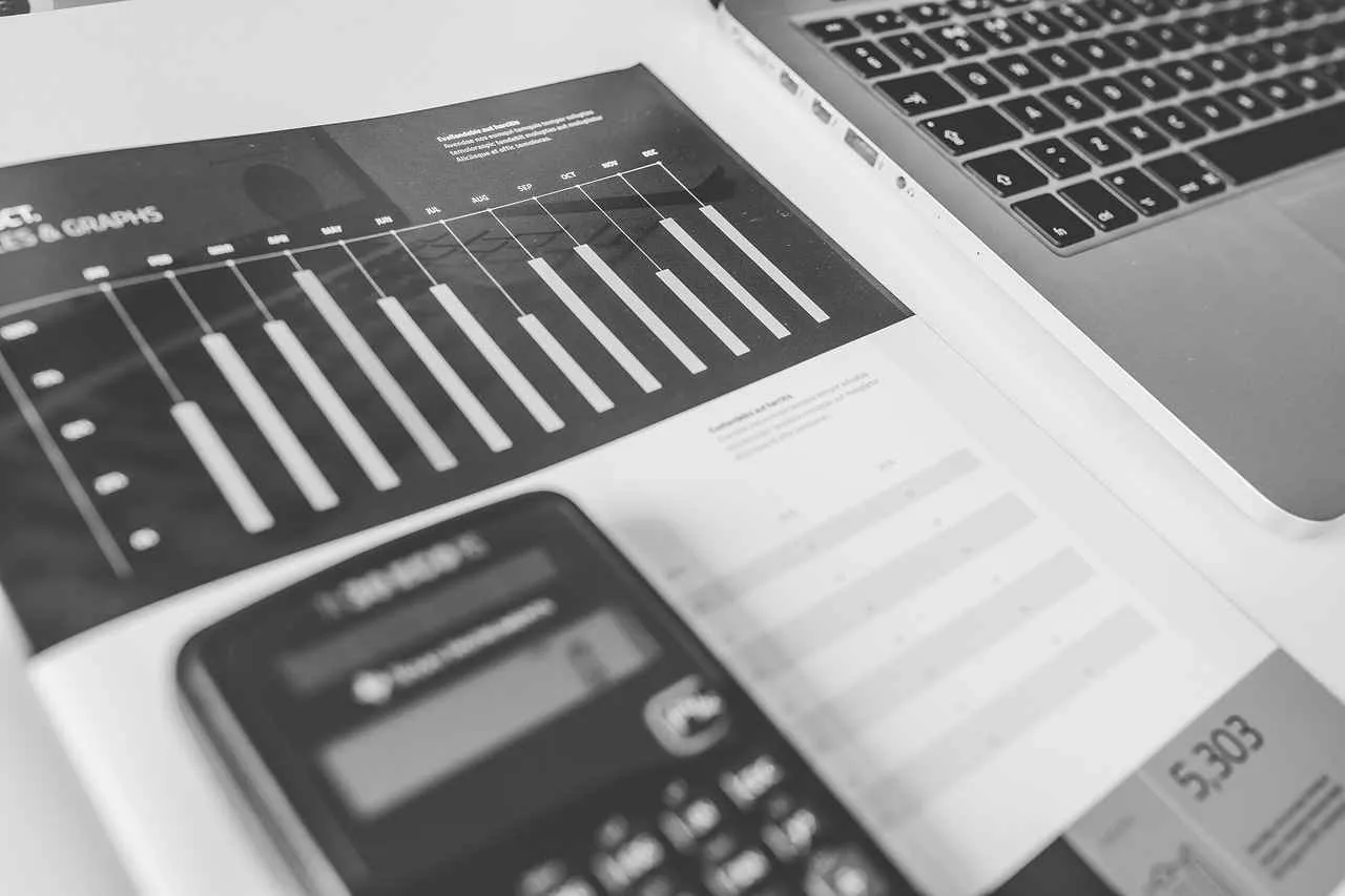 Benefits of Using a Refinance Loan Calculator