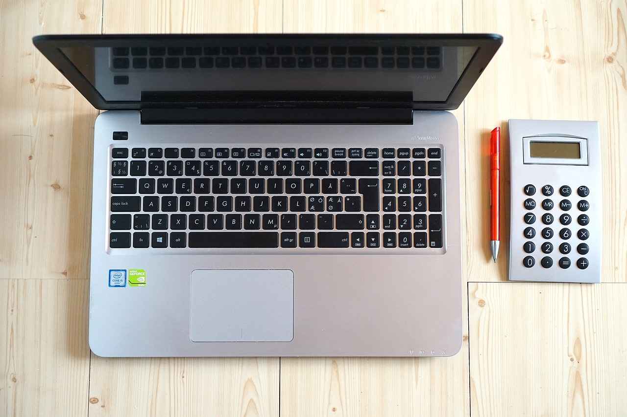 Benefits of Using a Refinance Calculator
