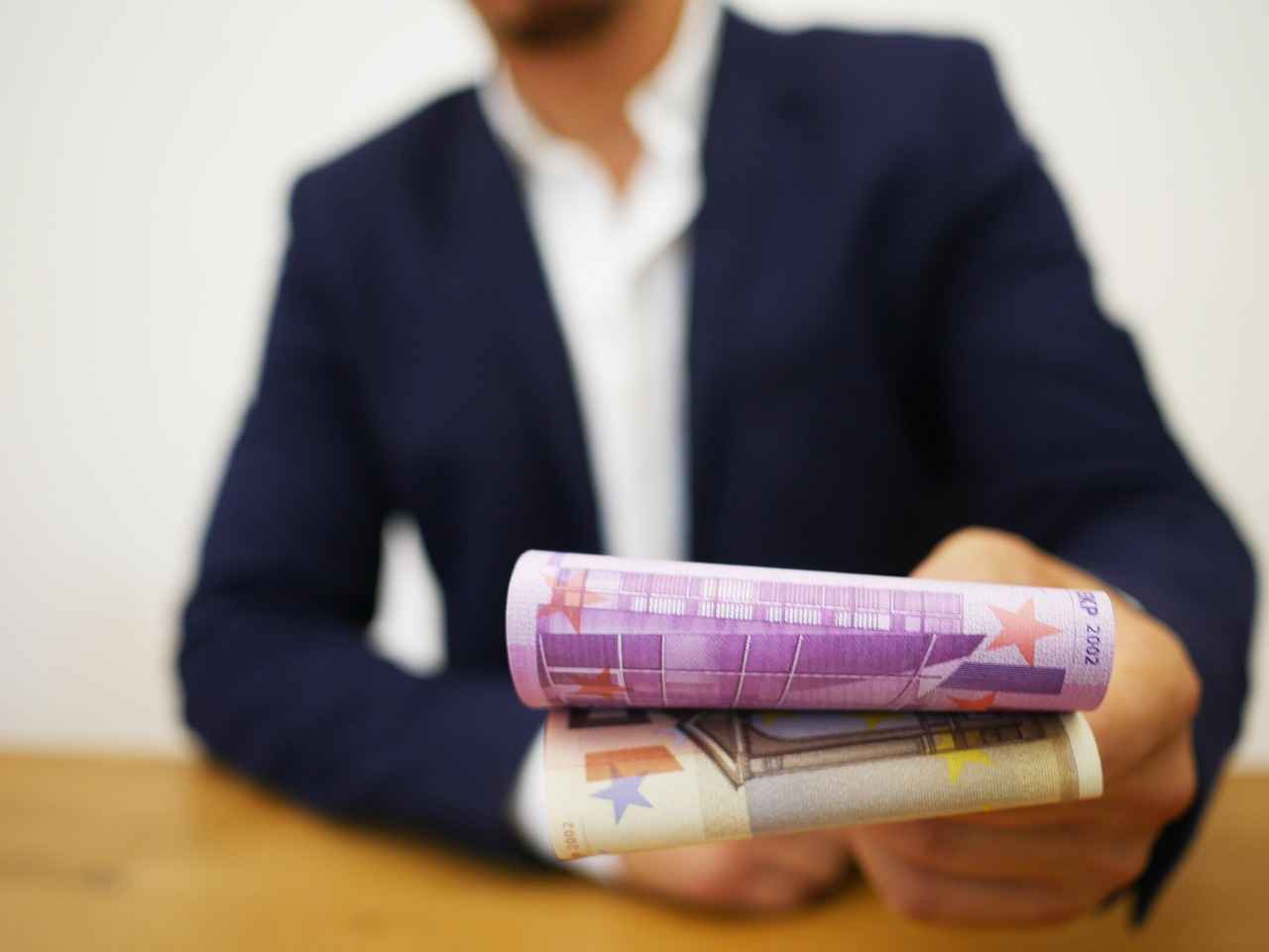 Cons of Payday Loans