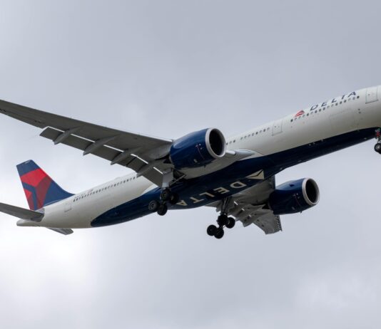 Flight DL275 Diverted: How Will This Impact Delta’s Reputation? Delta Airlines, Delta Flight DL275, Flight DL275, Flight Diversions, Travel News, Airline Policies, LAX Diversion, Delta Flight DL275 Diverted LAX