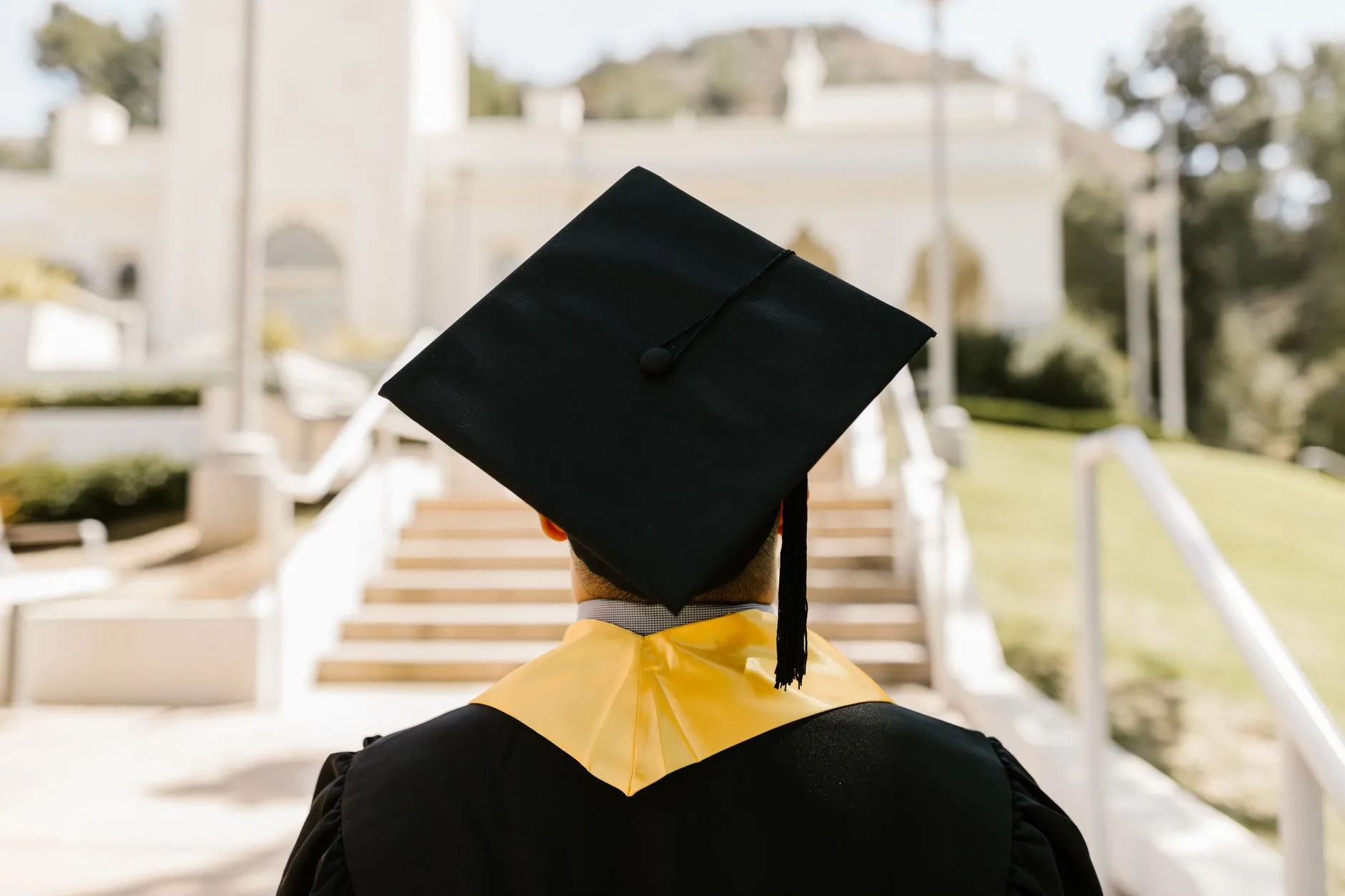 5 Smart Money Moves to Make Before You Graduate from College Forever
