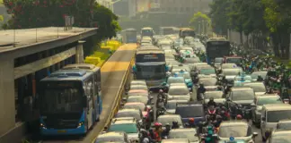 London’s Gridlocked Economy: How Congested Roads Affect Your Pocketbook London's Gridlocked Economy: How Congested Roads Affect Your Pocketbook finance